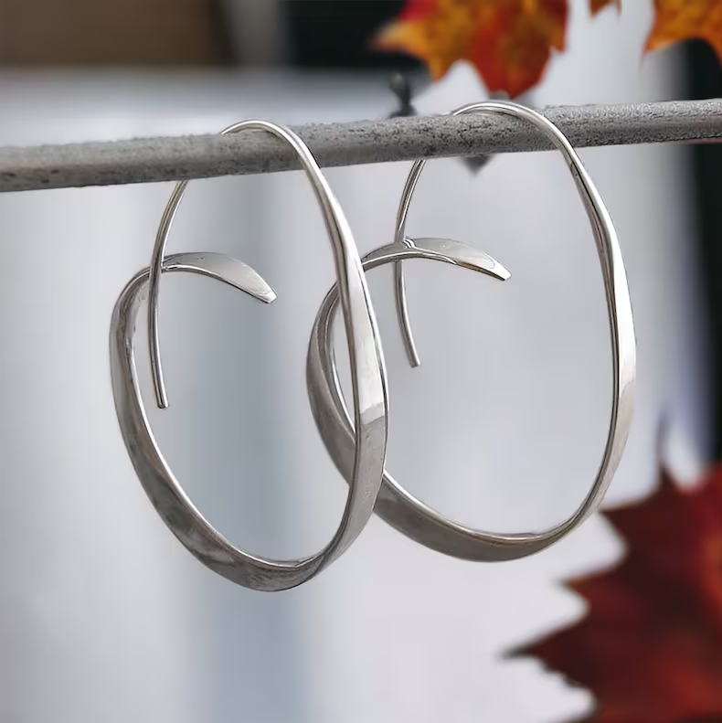 Pendientes en espiral de plata vintage