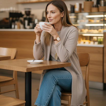 Elegante conjunto de 3 piezas que incluye cárdigan largo, top y pantalón